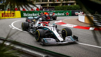Lewis Hamilton v závodě v Monaku