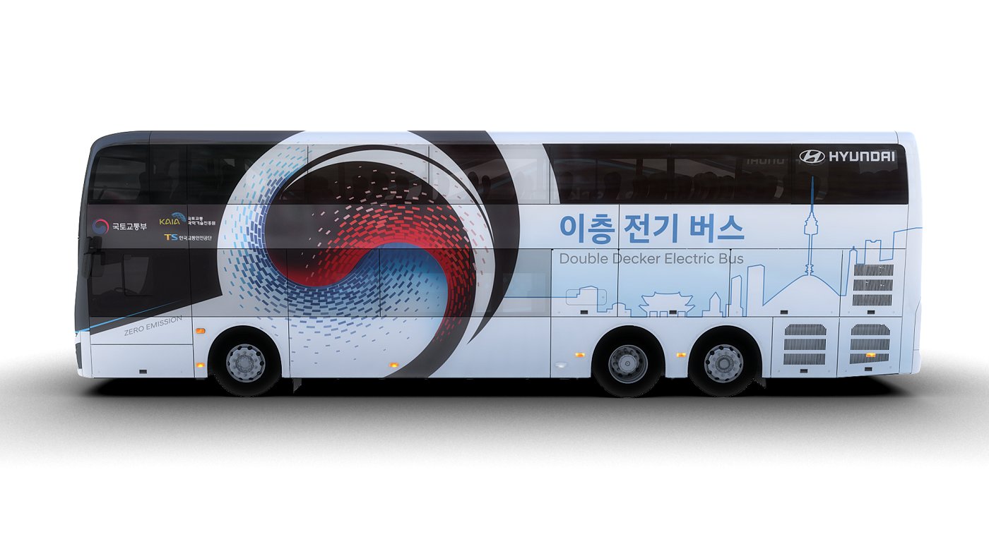 Hyundai představuje dvoupodlažní elektrobus s dojezdem až 300 km. Plně nabitý je už za 72 minut.