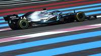 Lewis Hamilton s Mercedesem W10 ve Francii