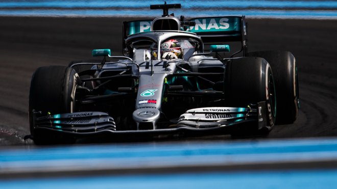 Lewis Hamilton v závodě ve Francii
