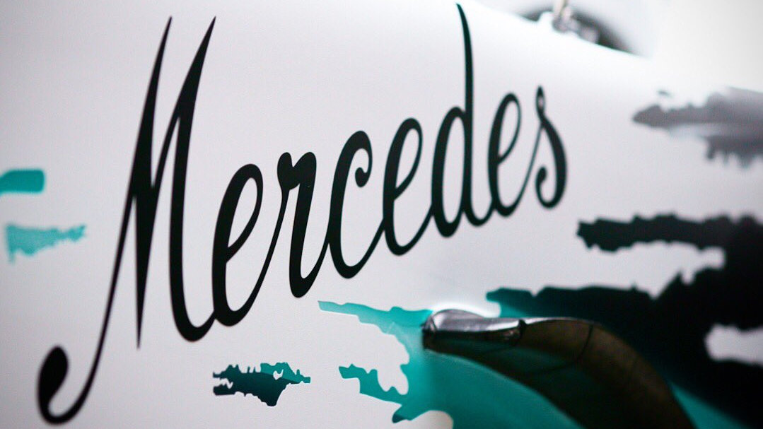 Ochutnávka slavnostního zbarvení Mercedesu
