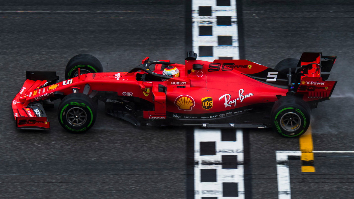 Sebastian Vettel projel cílem Velké ceny Německa jako druhý