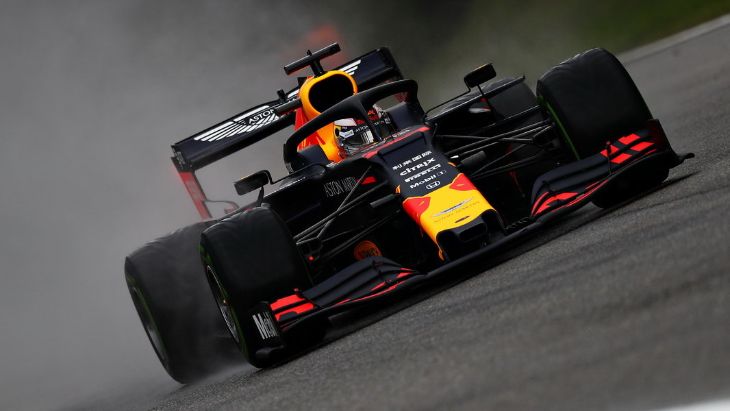 Max Verstappen na mokré trati počas tréninku v Itálii na Monze