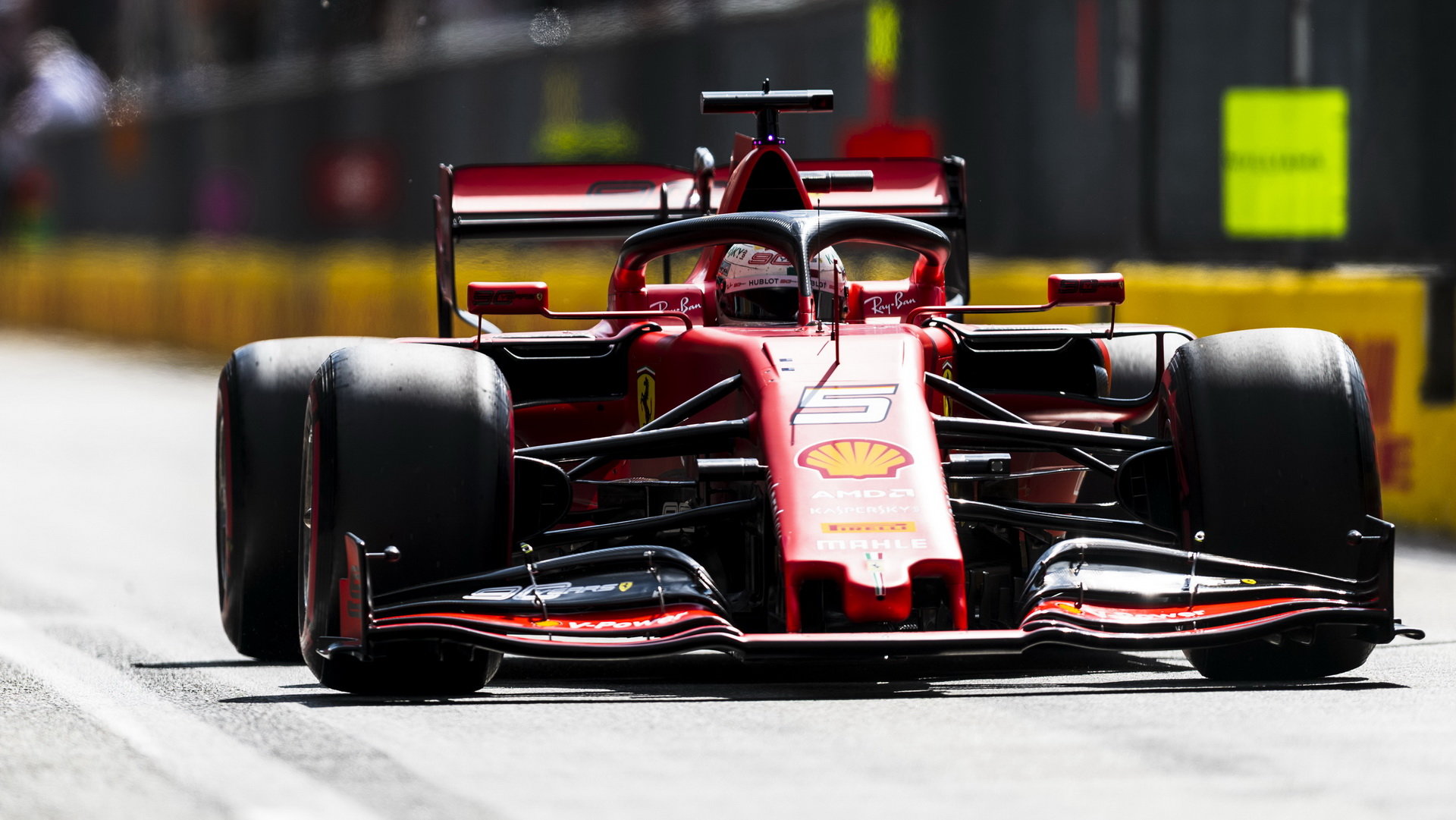 Sebastian Vettel v závodě v Itálii na Monze