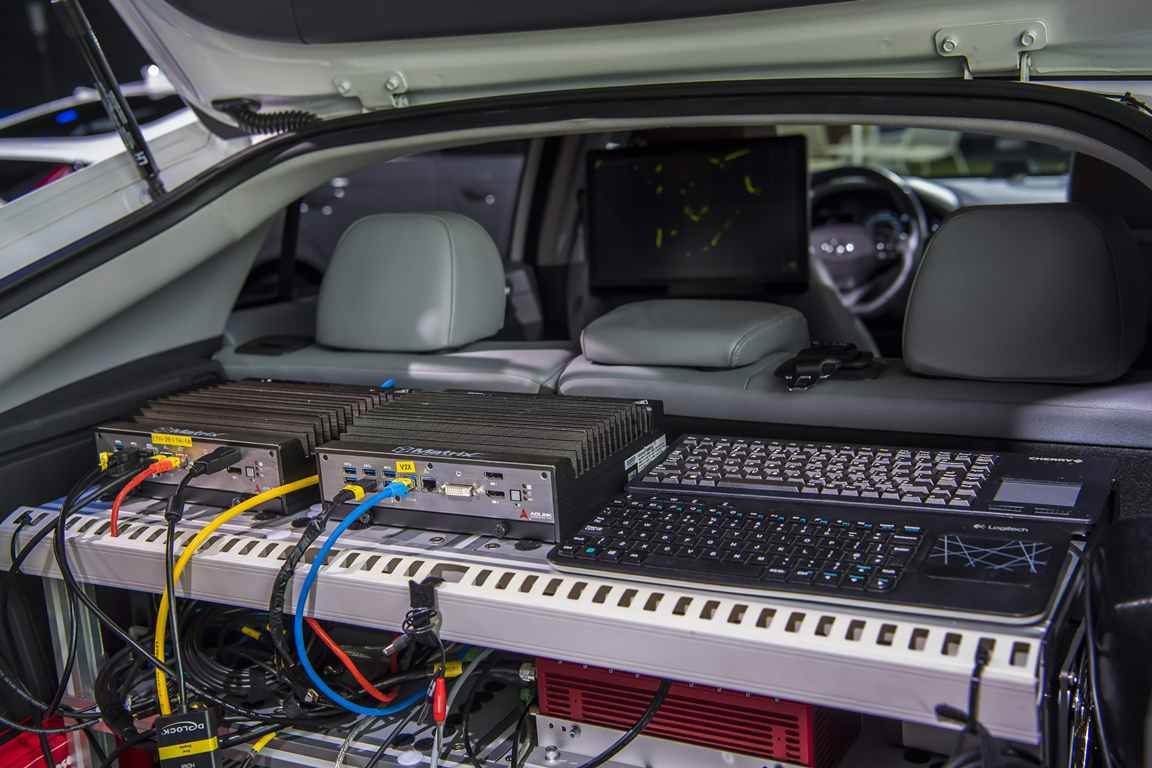 Hyundai testuje technologie pro autonomní jízdu na vozech IONIQ