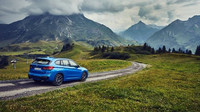 BMW X1 xDrive25e má díky benzínovému motoru 1500 ccm s turbem a elektromotoru výkon 220 koní a točivý moment 385 Nm