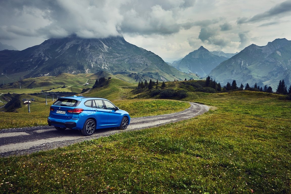BMW X1 xDrive25e má díky benzínovému motoru 1500 ccm s turbem a elektromotoru výkon 220 koní a točivý moment 385 Nm