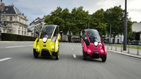 Elektrické trojkolky Toyota i-Road o výkonu 5,5 koní se už od roku 2014 testují v Grenoblu a Tokiu