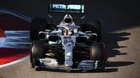 Černá série Mercedesu bez vítězství se nenaplnila - Hamilton triumfoval