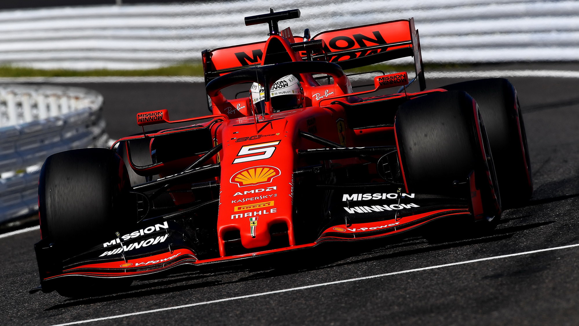 Sebastian Vettel v závodě v Japonsku