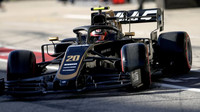 Kevin Magnussen v kvalifikaci v americkém Austinu