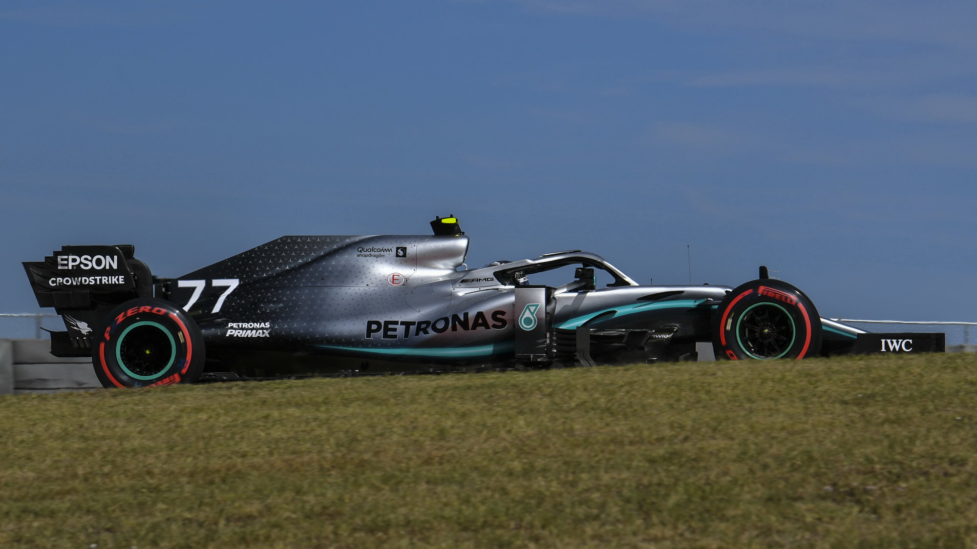Valtteri Bottas závod v Brazílii kvůli poruchy motoru nedokončil