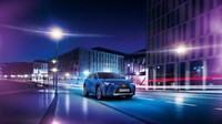 Lexus představil první bateriový elektromobil UX 300e