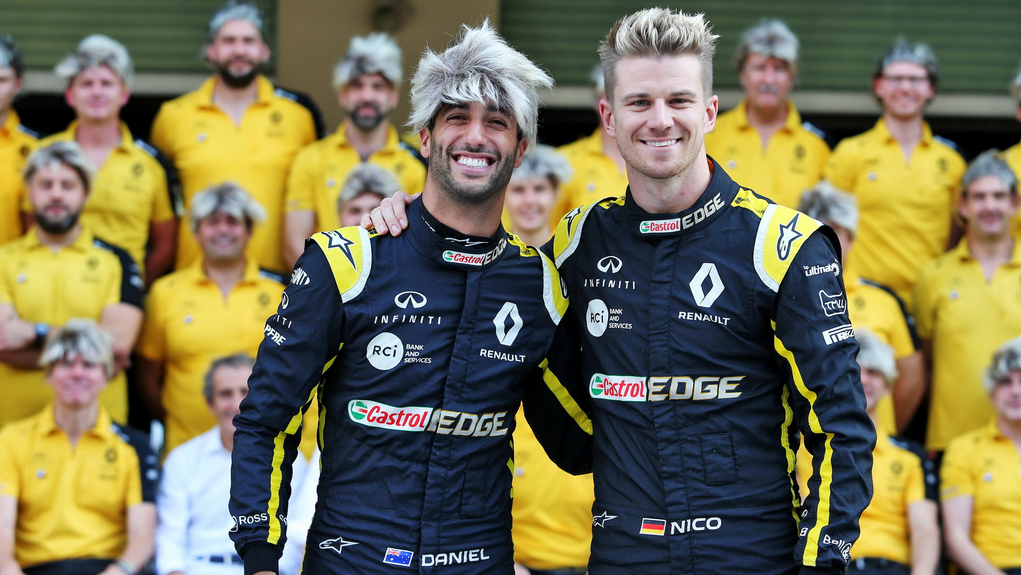 Daniel Ricciardo a Nico Hülkenberg v Abú Zabí