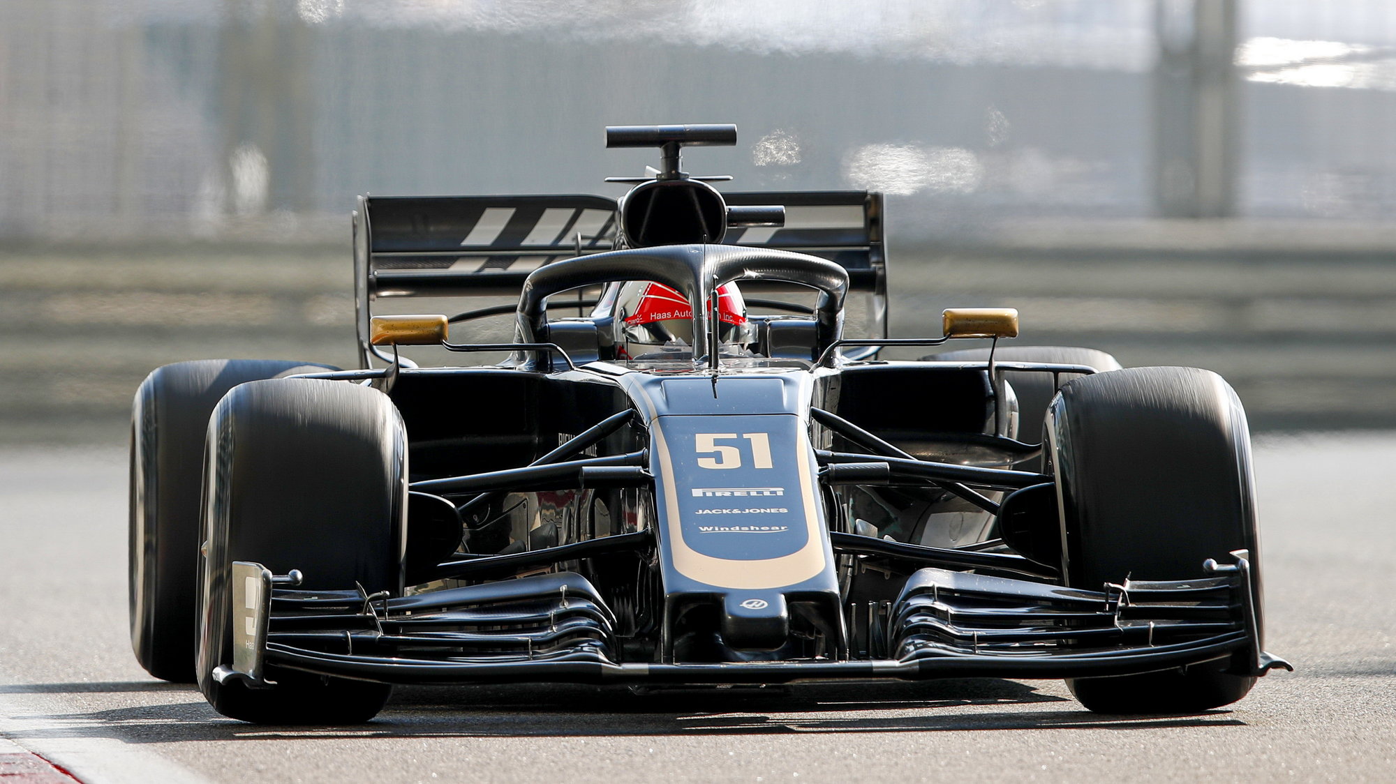 Pietro Fittipaldi po sezóně 2019 během testu pneumatik v Abú Zabí