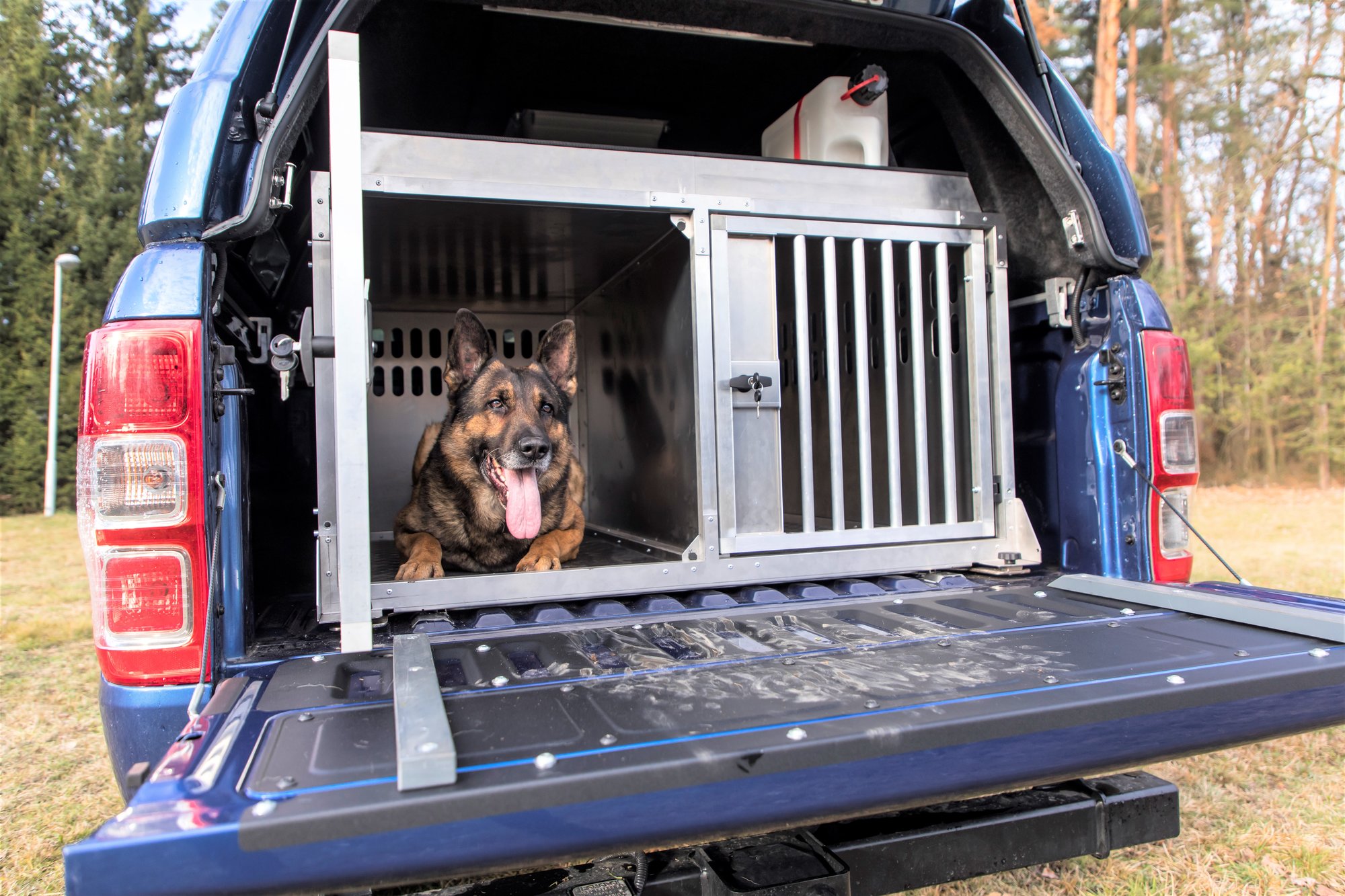 Ford Ranger Double Cab se speciální úpravou pro přepravu policejních psů