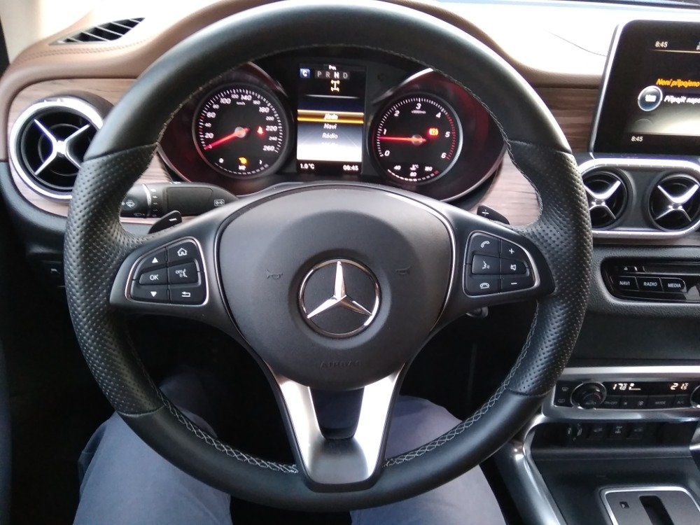 Mercedes-Benz X