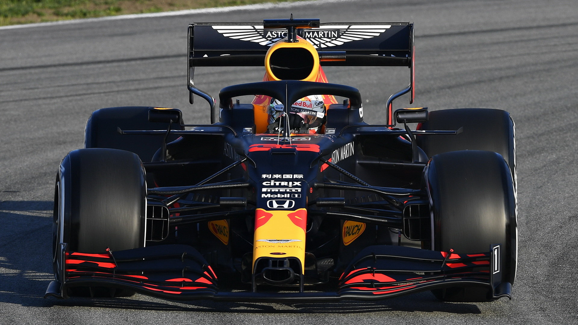Verstappen se naposledy svezl s Red Bullem během předsezónních testů v Barceloně