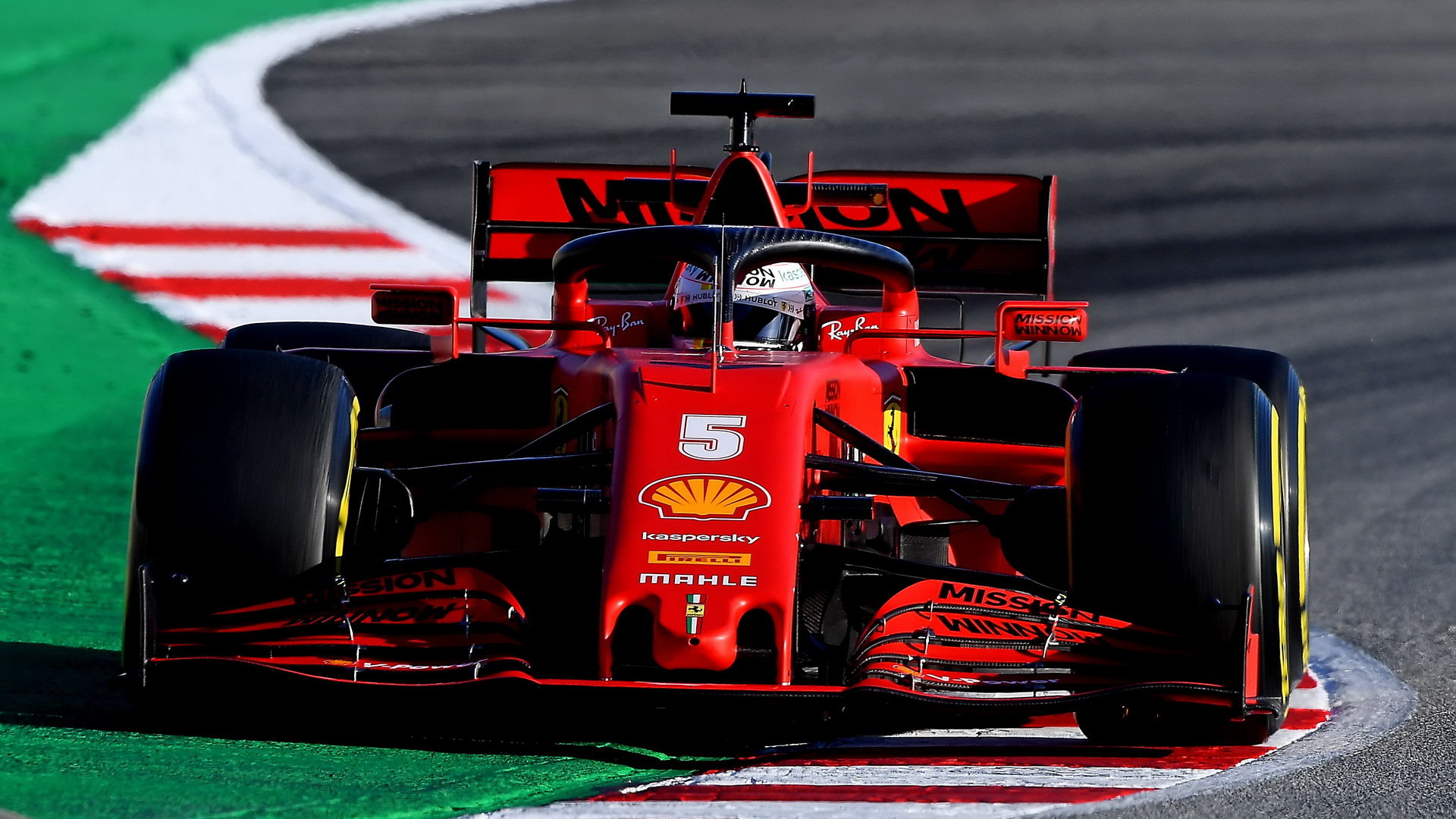 Sebastian Vettel v rámci druhého dne předsezonních testů v Barceloně