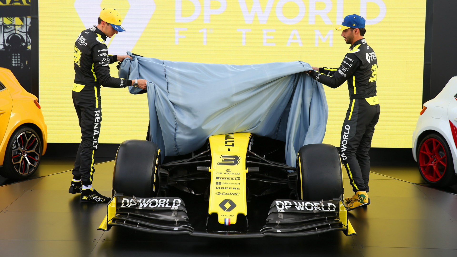 Ocon s Ricciardem odhalují vůz pro sezónu 2020