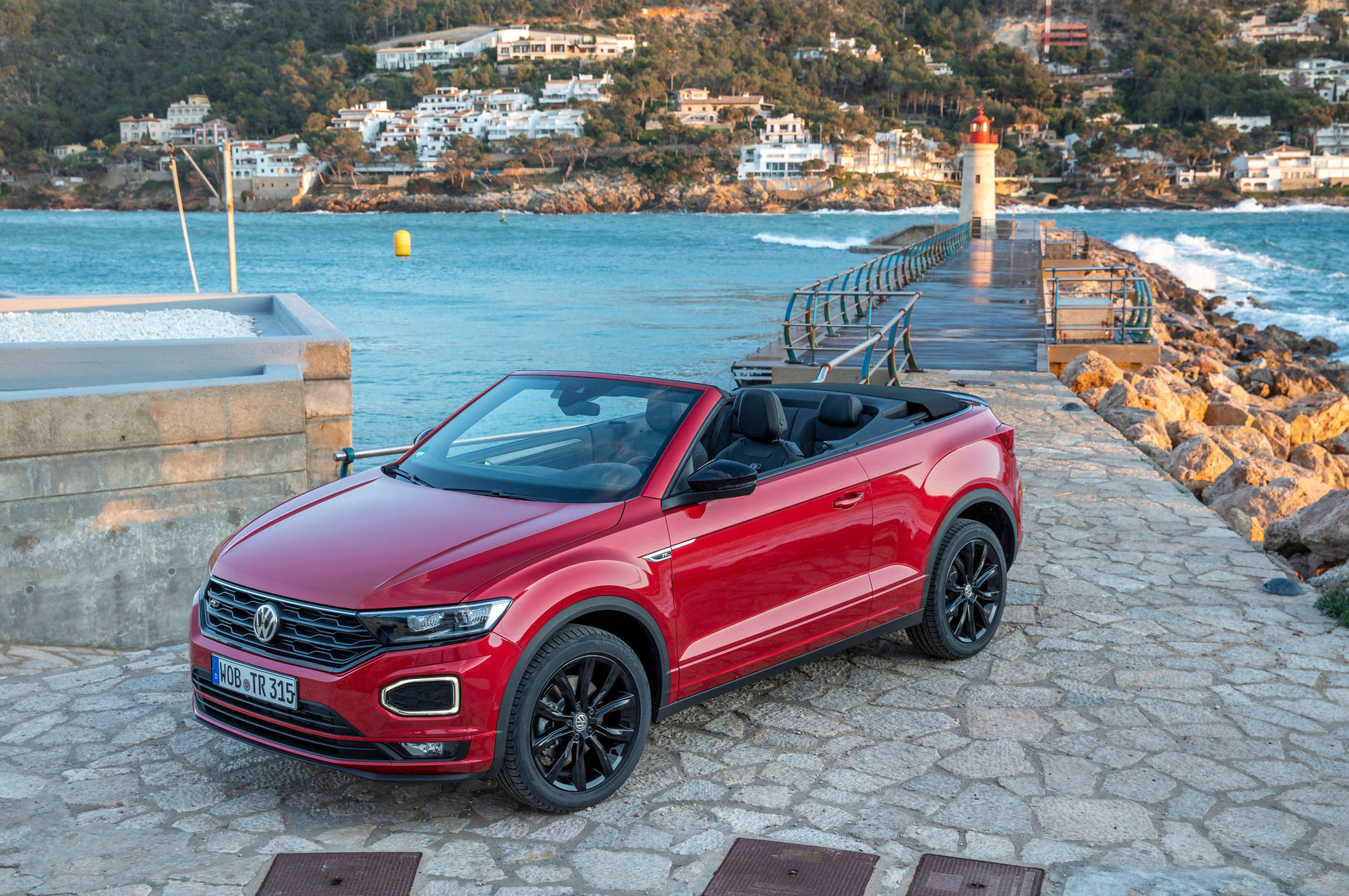 Volkswagen T-Roc již od května 2020 v autosalonech. Cena startuje na 700 000 Kč