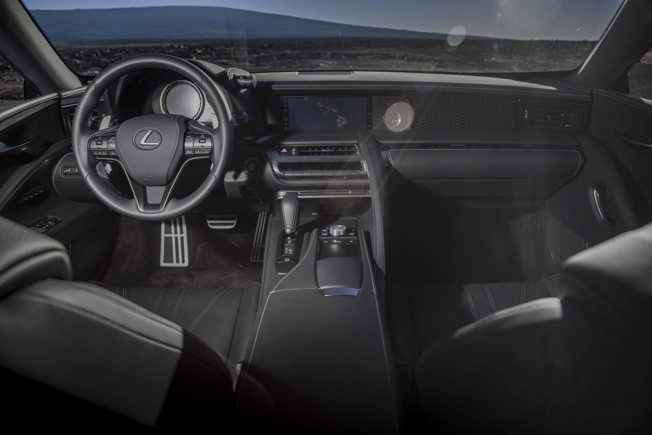 Lexus odhaluje nové vlajkové kupé LC v modelovém provedení 2021