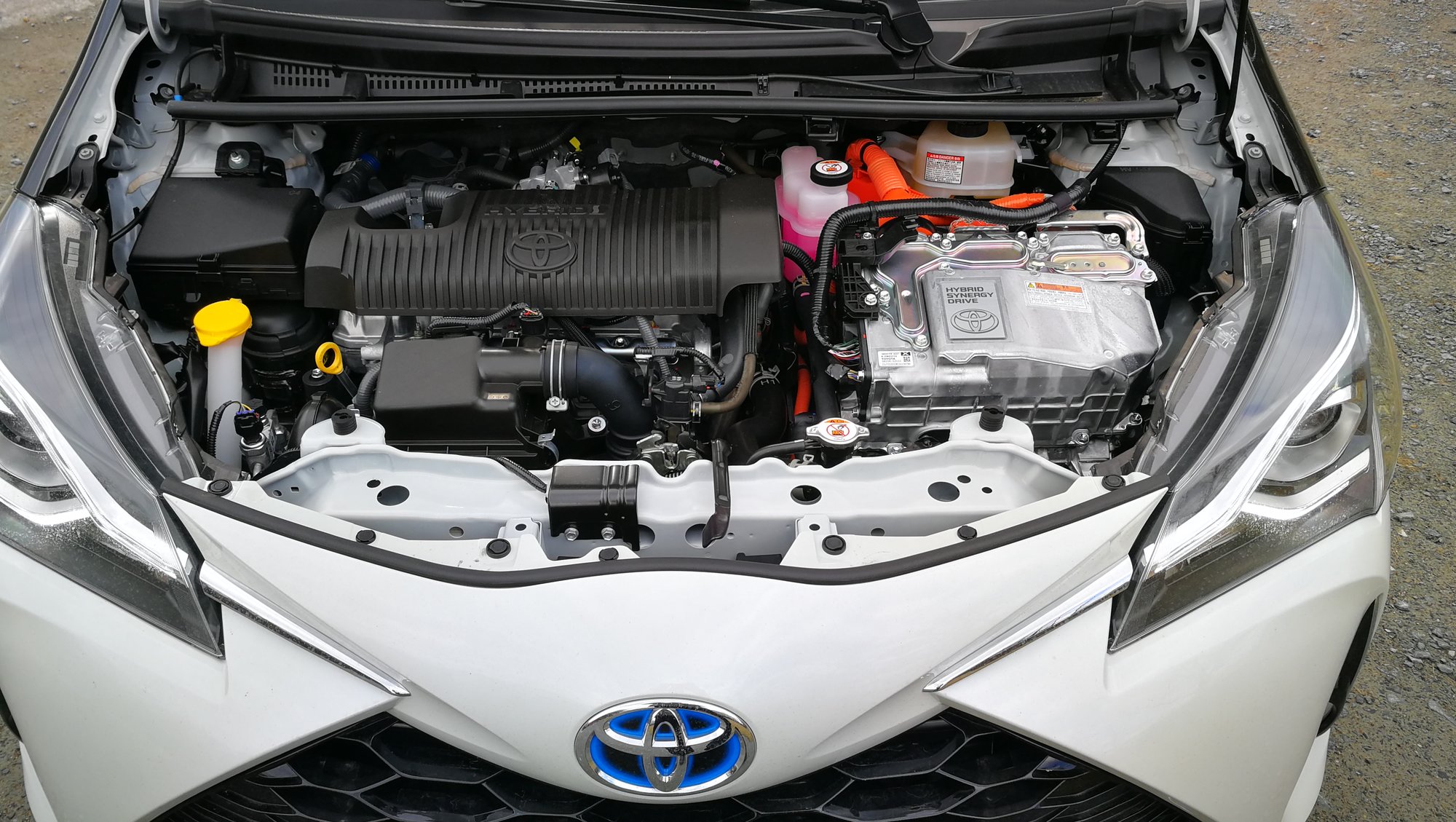 Toyota Yaris Hybrid