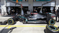 Vůz Mercedes F1 W11 EQ Performance během 1. tréninku na GP Rakouska