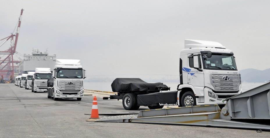 Hyundai XCIENT Fuel Cell, první těžká nákladní auta na vodík míří do Evropy