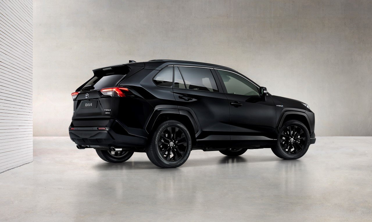 TOYOTA RAV4 Hybrid Black Edition