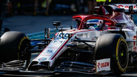 Antonio Giovinazzi v rámci pátečního tréninku na Monze