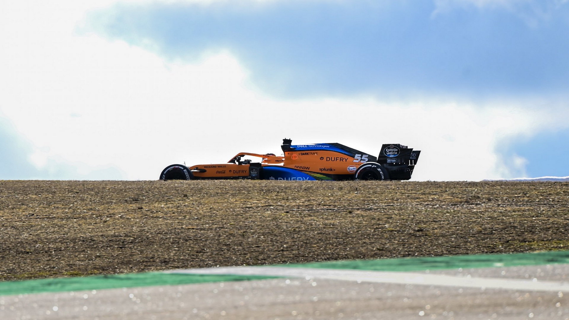 Carlos Sainz v 1. tréninku před GP Portugalska 2020