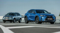 Lexus podrobil crossover UX 250h přímému srovnání s průkopnickým hybridním SUV Lexus RX 400h