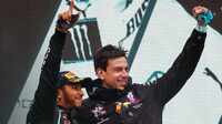 Lewis Hamilton slaví 7. titul mistra světa po závodě v Turecku