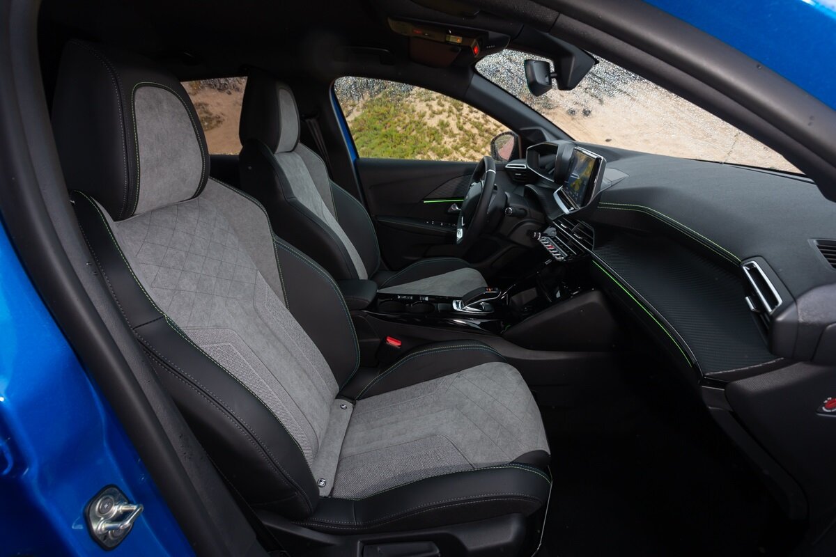 Peugeot e-208 GT je novým špičkovým zástupcem „dvojkové“ řady výrobce