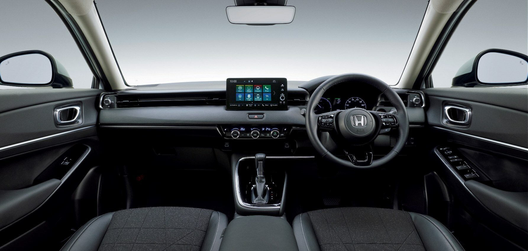 Honda ukázala nové HR-V s minimalistickou horizontálně členěnou přístrojovou deskou