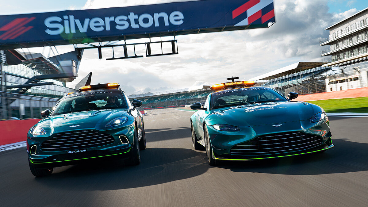 Safety car a medical car Aston Martinu pro sezónu 2021