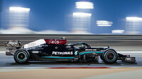 Valtteri Bottas během nedělního testu v Bahrajnu