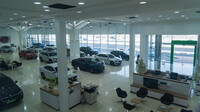 Škoda v Dubaji otevřela svůj největší showroom na světě