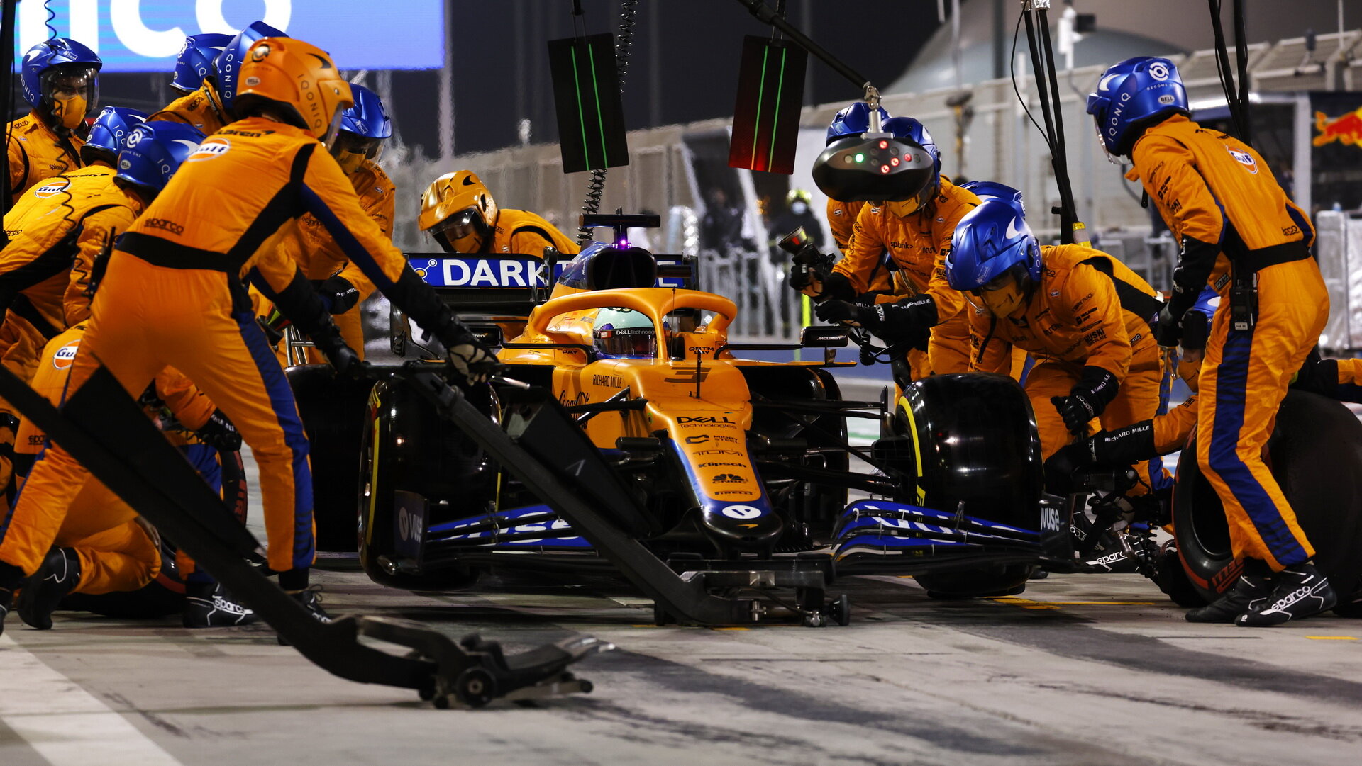 Daniel Ricciardo - závod v Bahrajnu