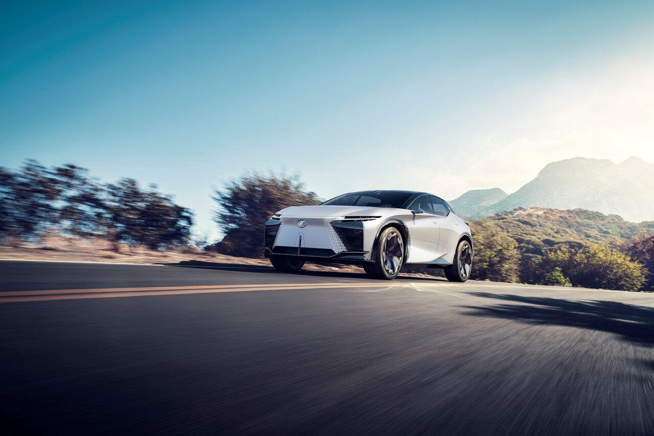 Lexus LF-Z Electrified prezentuje budoucí jízdní schopnosti, design a technologie
