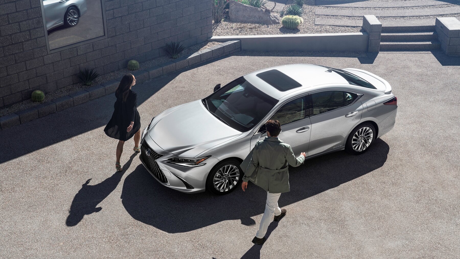 Lexus ES - lepší odhlučnění, větší pohodlí při jízdě, nový dotykový displej, špičková aktivní bezpečnost, jedinečný pocit za volantem