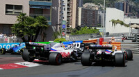 Mick Schumacher a Nikita Mazepin v závodě v Monaku