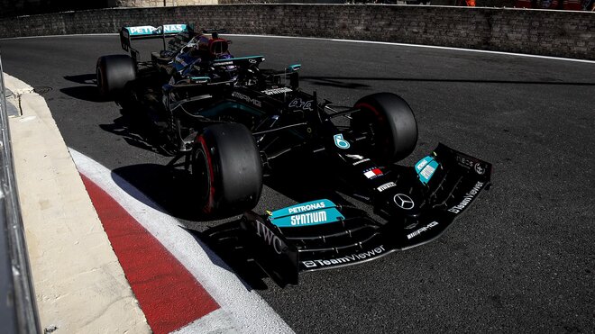 Lewis Hamilton si v Baku dojel pro svůj nejhorší výsledek za posledních 12 let v F1