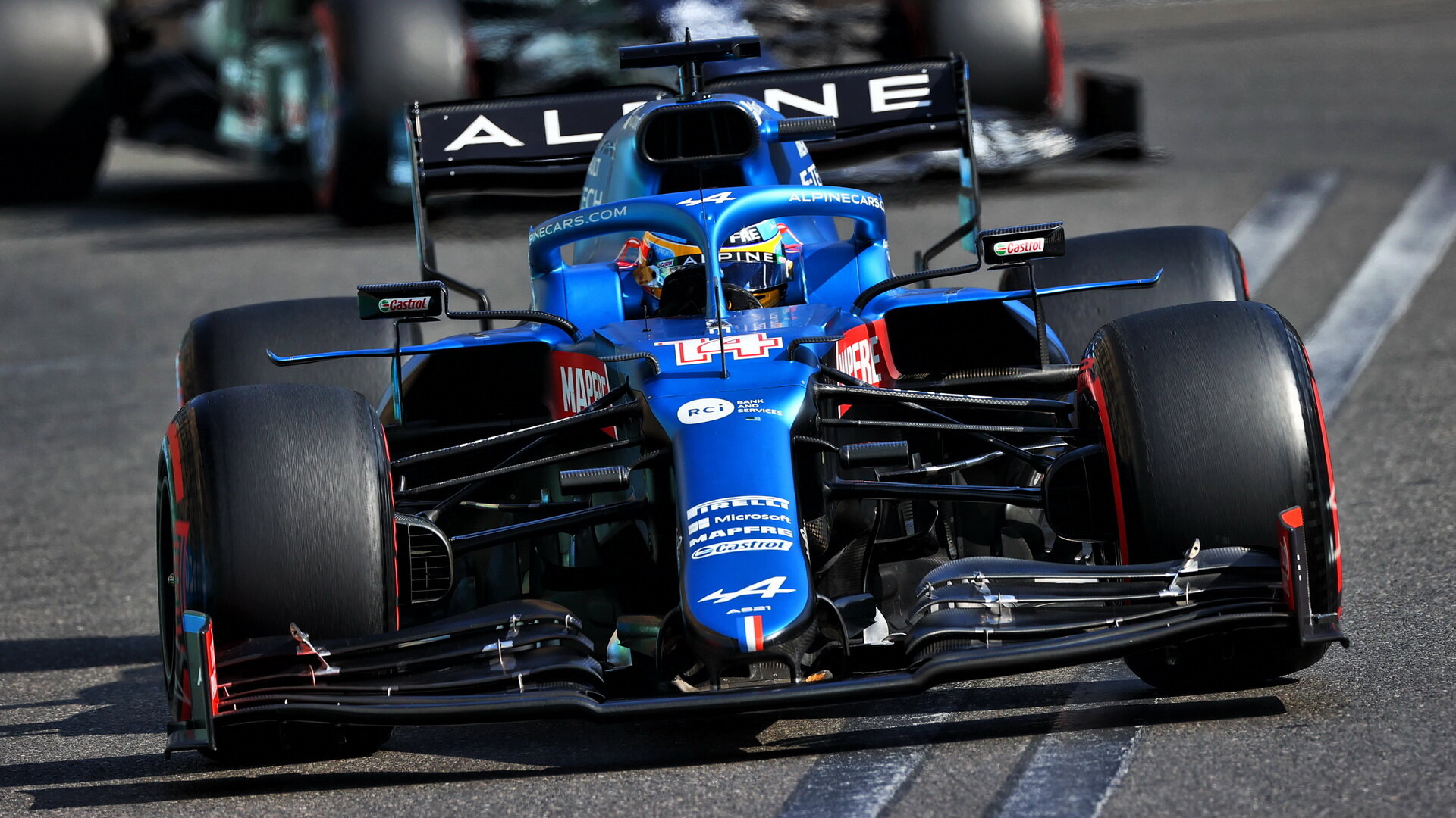 Fernando Alonso s vozem Alpine A521 opět září