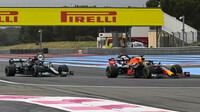 Max Verstappen a Lewis Hamilton - závod ve Francii