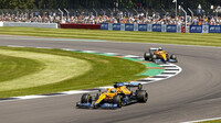 Daniel Ricciardo s Landem Norrisem v Silverstone