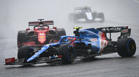 Esteban Ocon a Charles Leclerc počas upršené neděle v Belgii