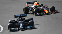 Lewis Hamilton a Sergio Pérez závod Holandsko