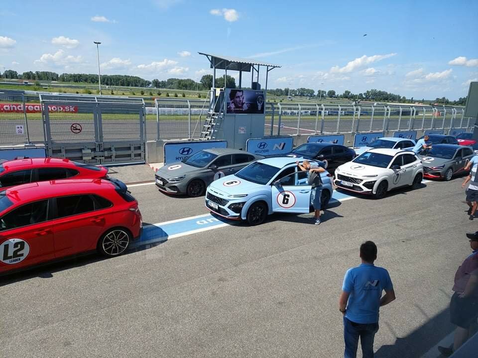 Ostré Hyundai na Slovakia Ringu
